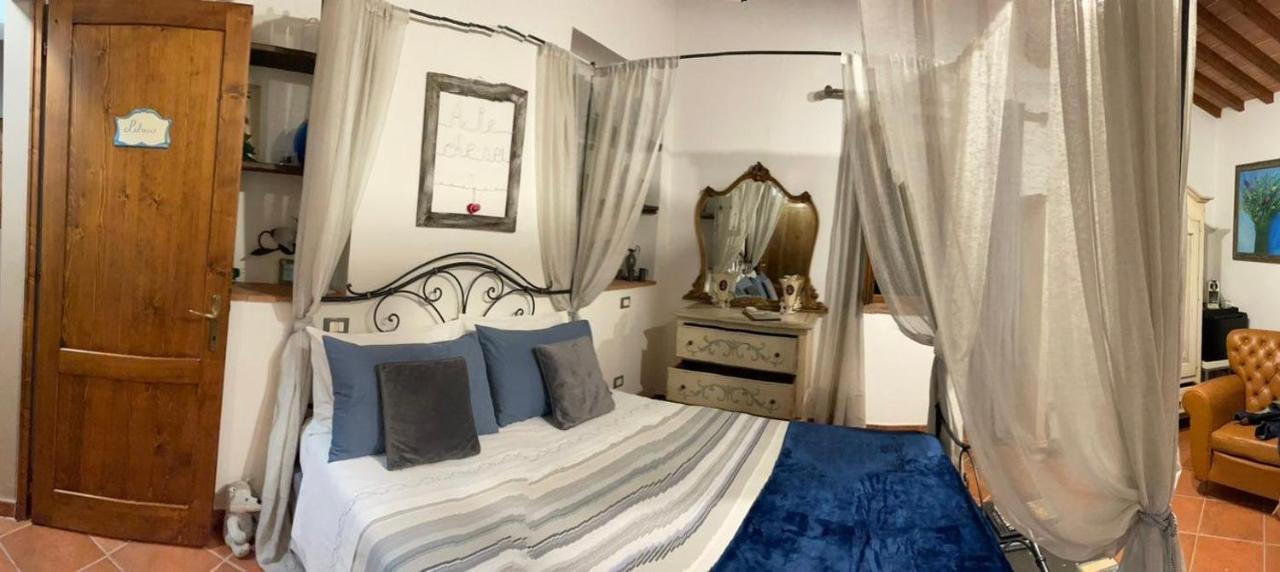 Bed And Breakfast Casale Del Sole Castellina Marittima Eksteriør bilde