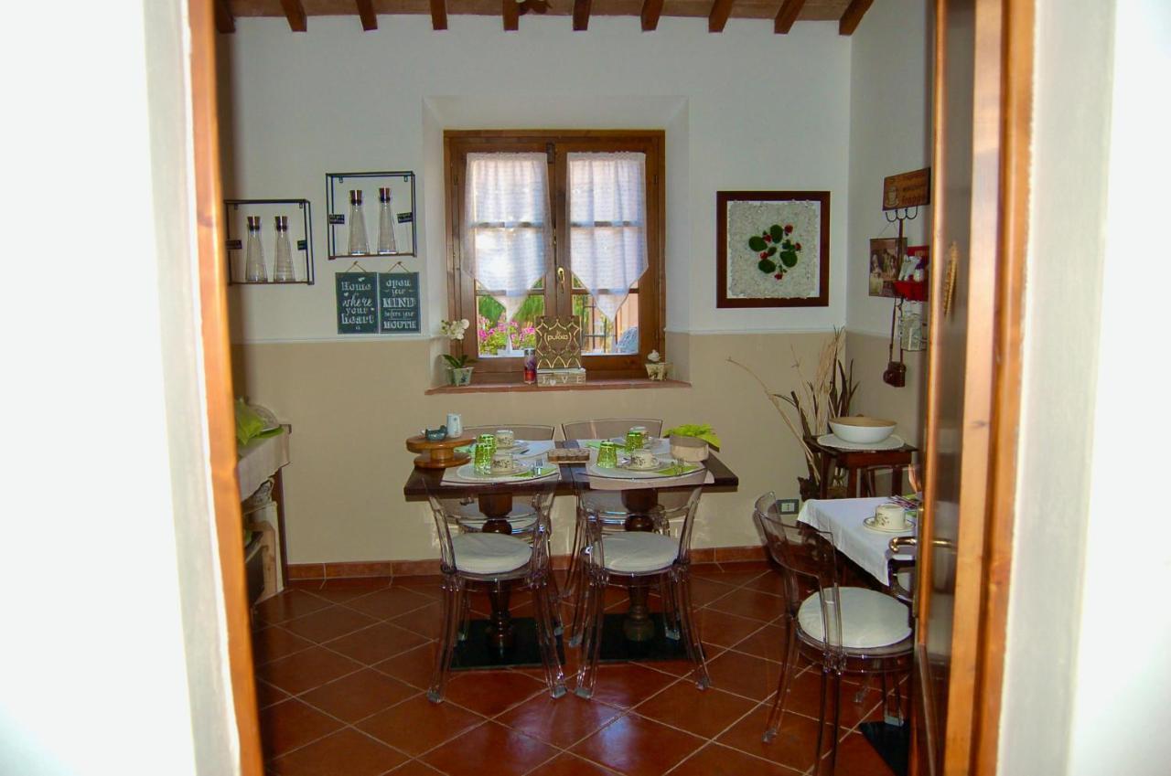 Bed And Breakfast Casale Del Sole Castellina Marittima Eksteriør bilde