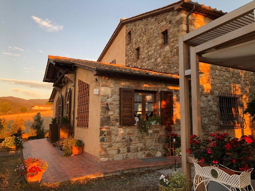 Bed And Breakfast Casale Del Sole Castellina Marittima Eksteriør bilde