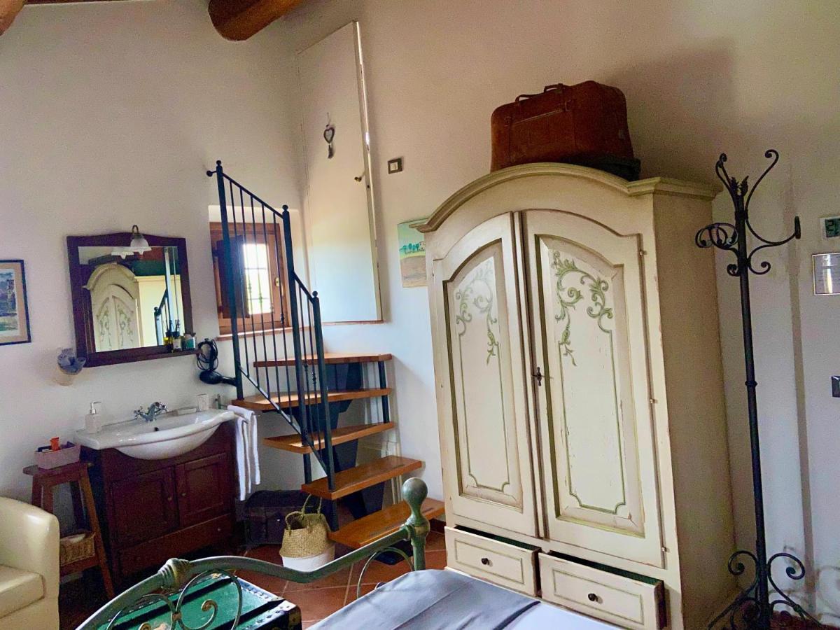 Bed And Breakfast Casale Del Sole Castellina Marittima Eksteriør bilde